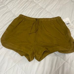 Dressy/casual shorts with pockets